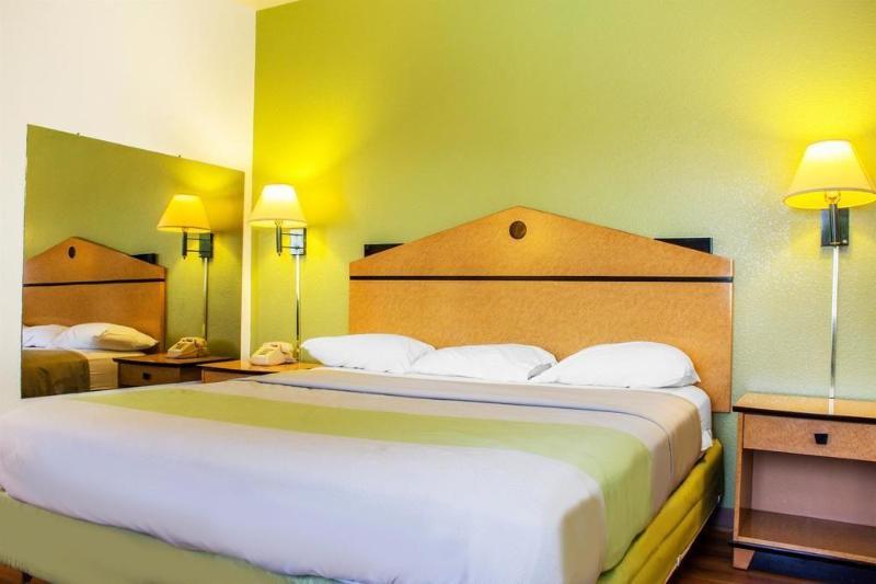 Infinity Inn & Suites Tempe Zewnętrze zdjęcie